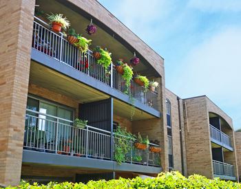 Lexington Hills Exterior, St. Paul, Minnesota